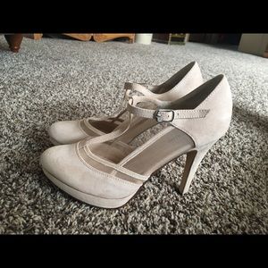 Brand new heels